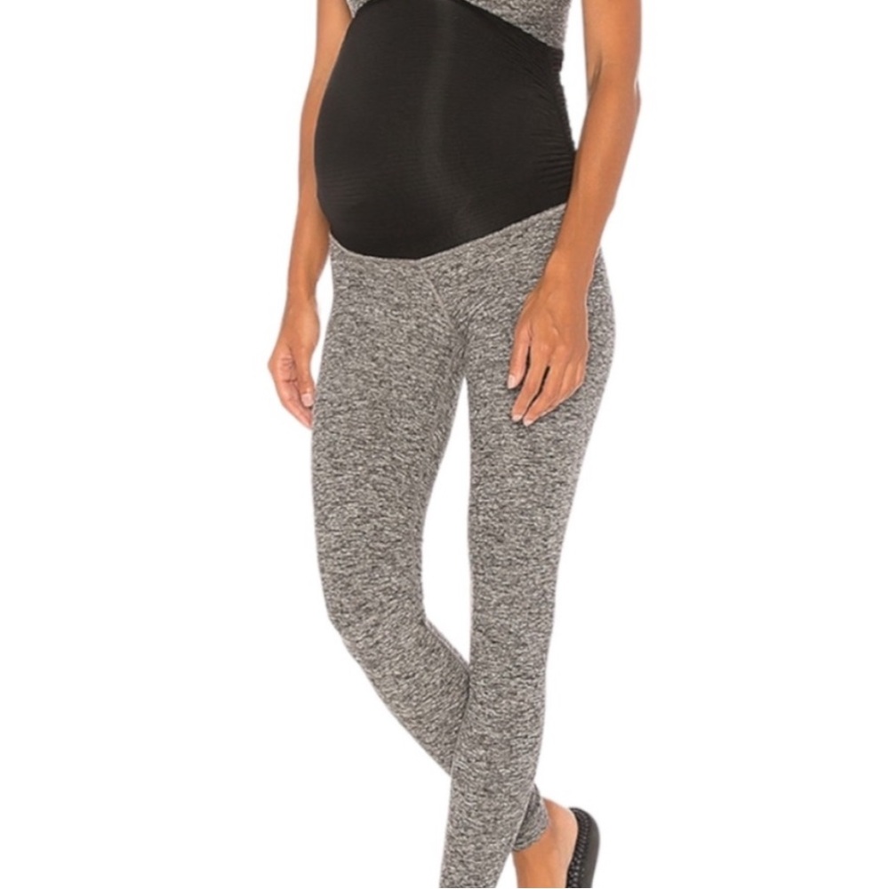 Beyond the Bump, grey space dye leggings, Size Large . With surprise shirt
